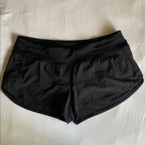 Lululemon Speed Up short 2.5”